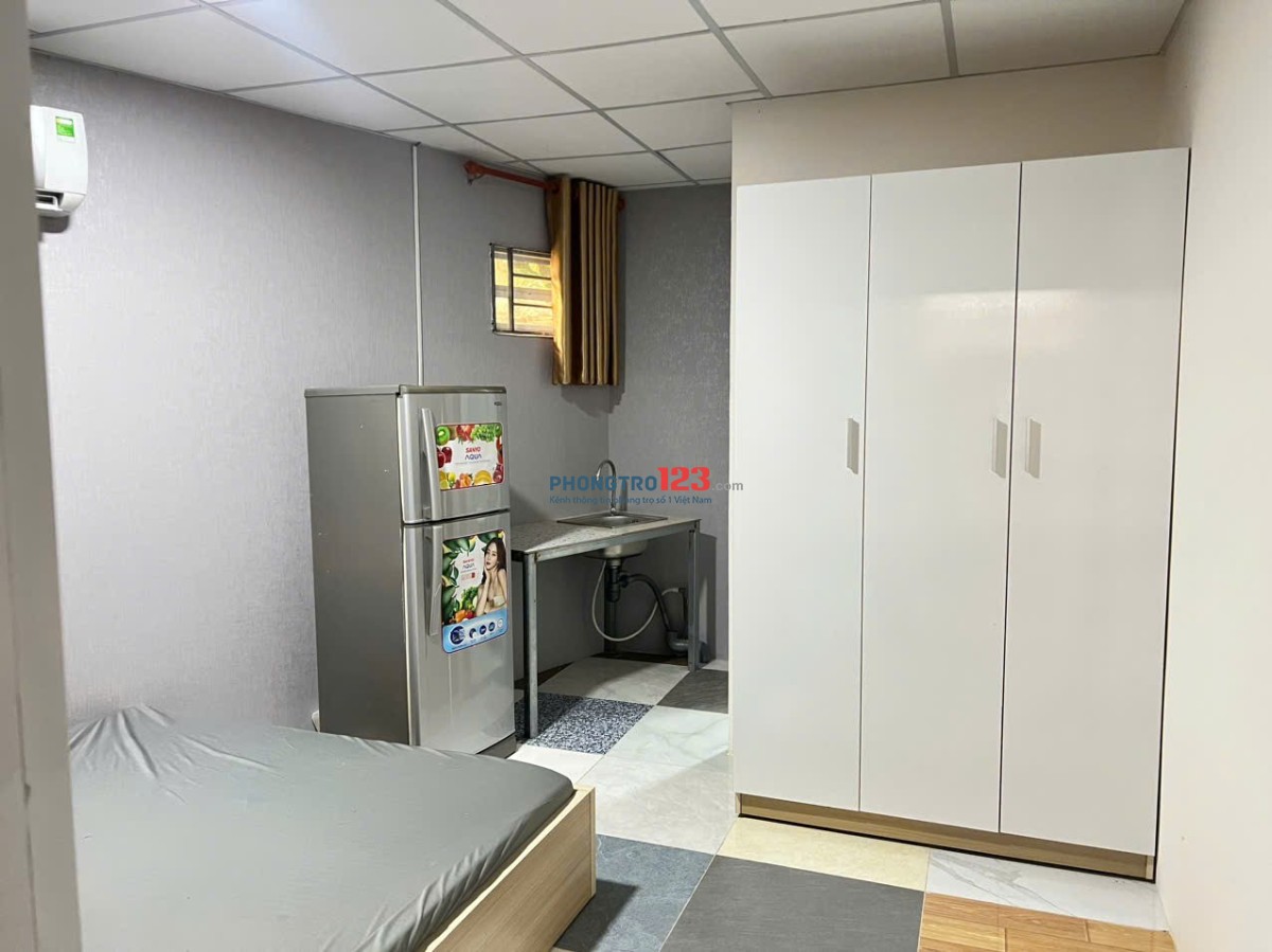 Phòng rộng 20m2 đầy đủ nội thất ngay quận trung tâm