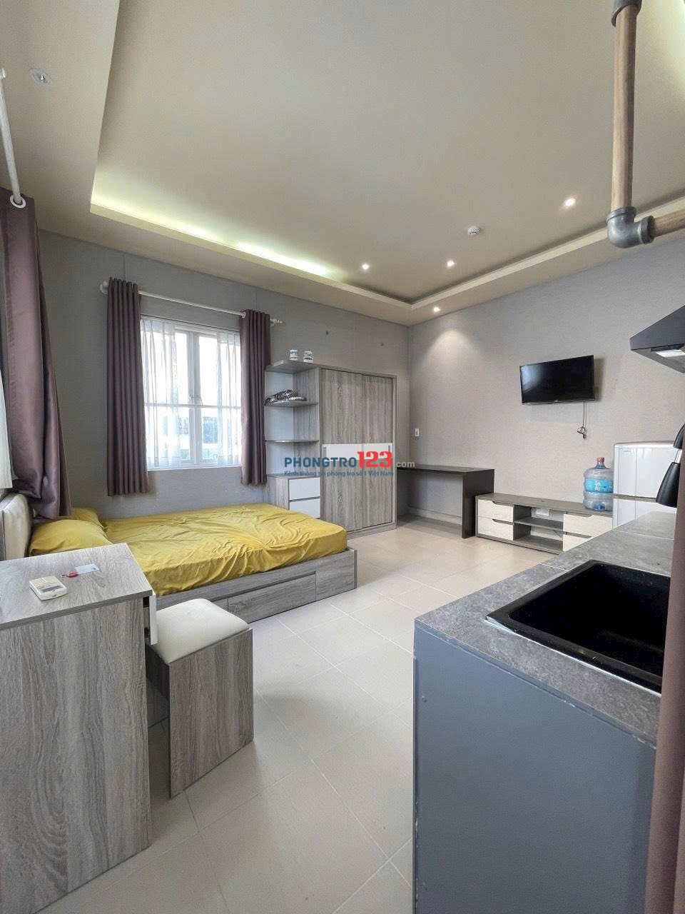 Thuê ngay phòng 30m2 , cửa sổ lớn , full nội thất ngay Nguyễn Gia Trí , Quận Bình Thạnh