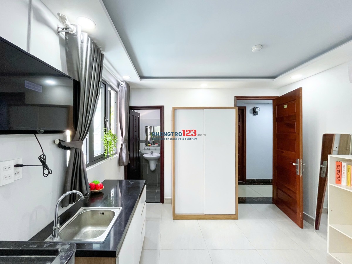 NGẤT NGÂY CON GÀ TÂY VỚI DẠNG PHÒNG STUDIO FULL NỘI THẤT , CỬA SỔ TRỜI ZDÁ CHỈ TỪ 6XXX