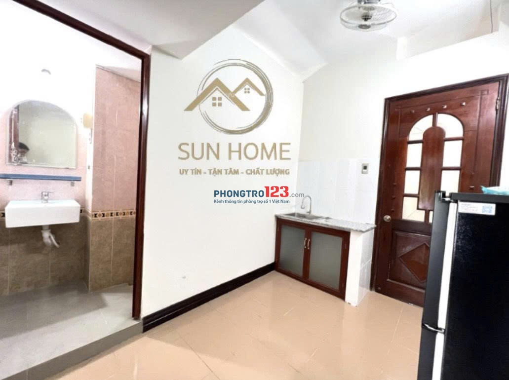 STUDIO Ban công - Q10 gần ĐH Bách Khoa, Kinh Tế, Y Phạm Ngọc Thạch