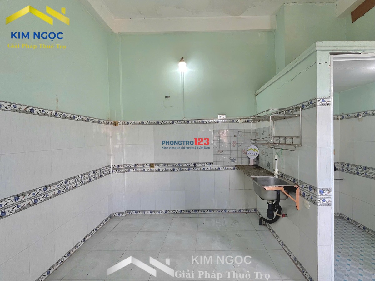 Tuyệt vời! Phòng giá rẻ cho sinh viên tại Nguyễn Hữu Tiến, quận Tân Phú