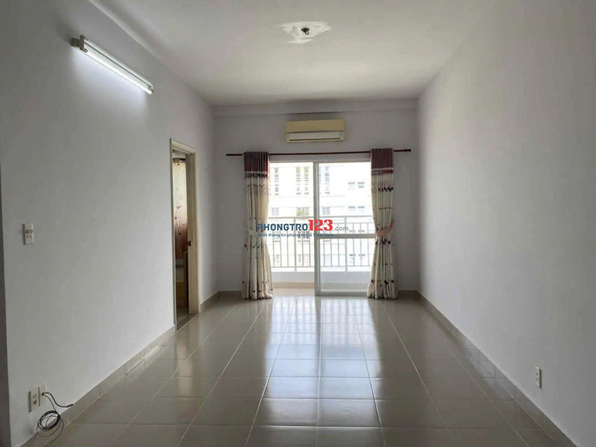 Chung cư Hoa Sen, Lạc Long Quân, Q11: 65m2, 2p ngủ, 9tr/th