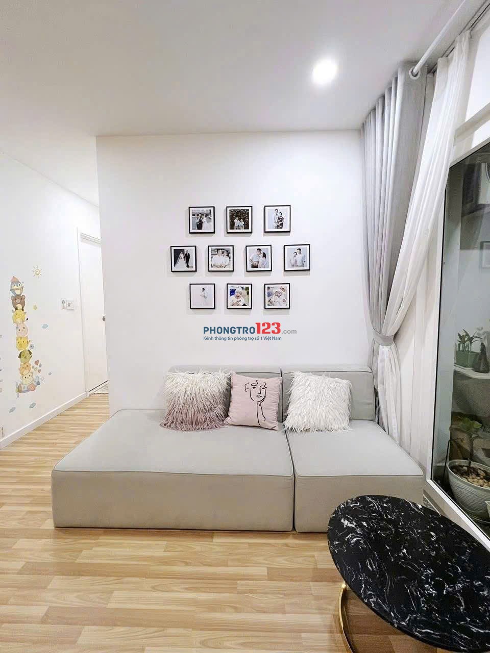 Chung cư Melody, Âu Cơ, TP: 75m2, 2p ngủ rộng, ban công, nội thất, 11tr