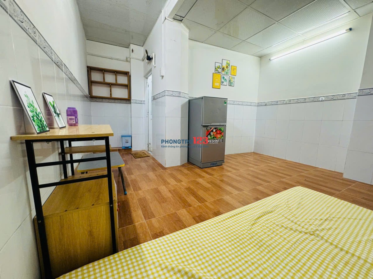 Phòng đẹp đủ nội thất giá siêu tốt cách Đại học Văn Hiến 300m - 25/18 Nguyễn Minh Châu Q.Tân Phú