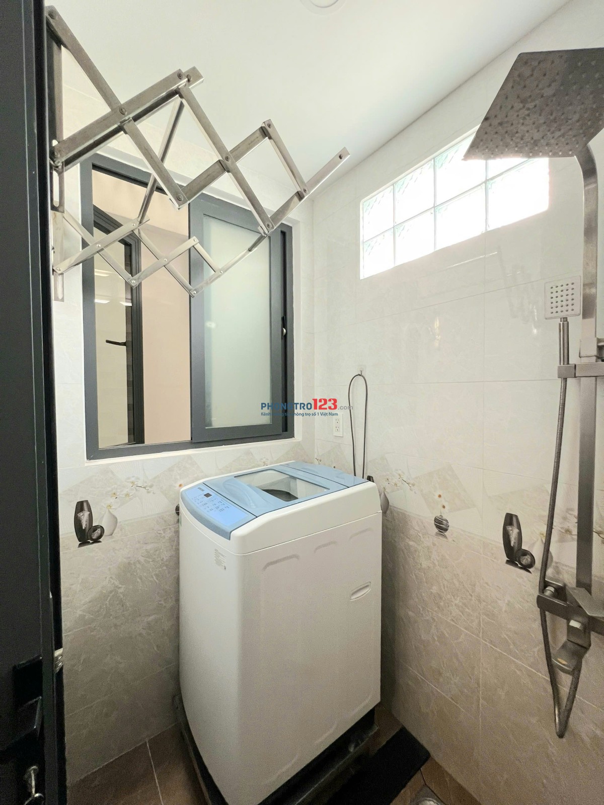 Căn Hộ Dịch Vụ Có Dọn Phòng, Thang Máy, Máy Giặt Riêng - Nơ Trang Long, Gần Chợ Bà Chiểu