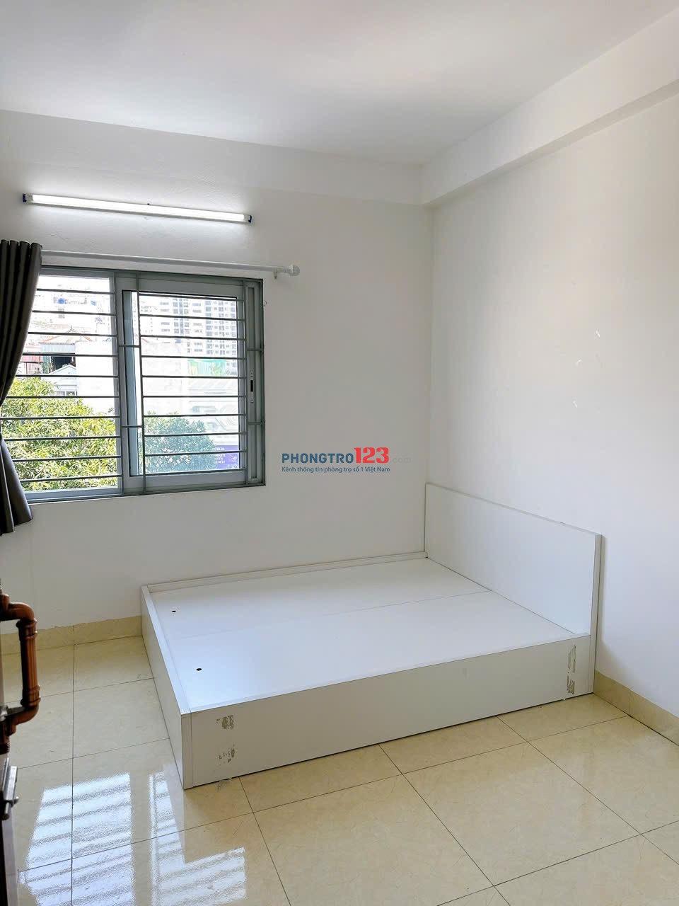 Căn Hộ Mới Xây Có Ban Công _ Thang Máy , Phan Chu Trinh _ Đối Diện Chợ Bà Chiểu