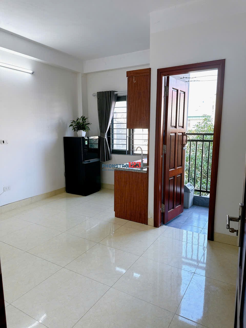Căn Hộ Mới Xây Có Ban Công _ Thang Máy , Phan Chu Trinh _ Đối Diện Chợ Bà Chiểu