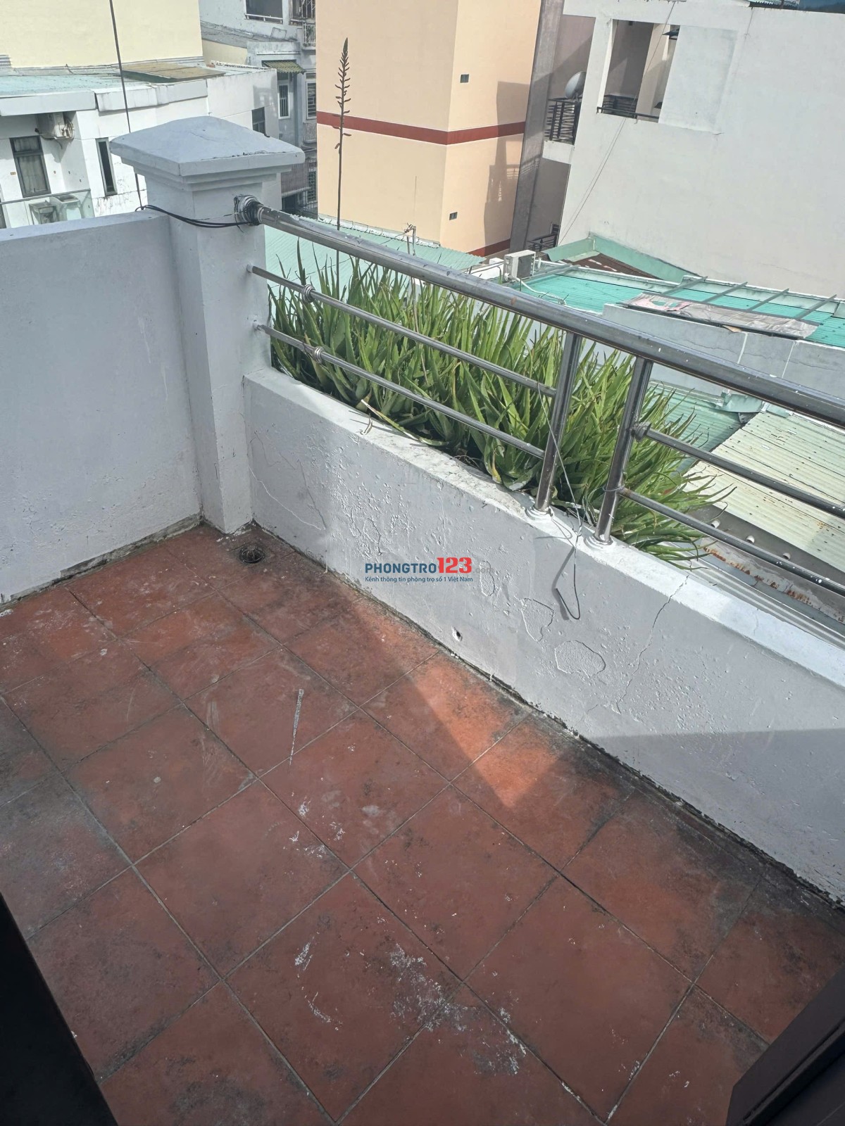 Cho Thuê 1 Phòng Ngủ Tách Bếp 30m2 _ Ban Công , Phan Chu Trinh Gần Chợ Bà Chiểu