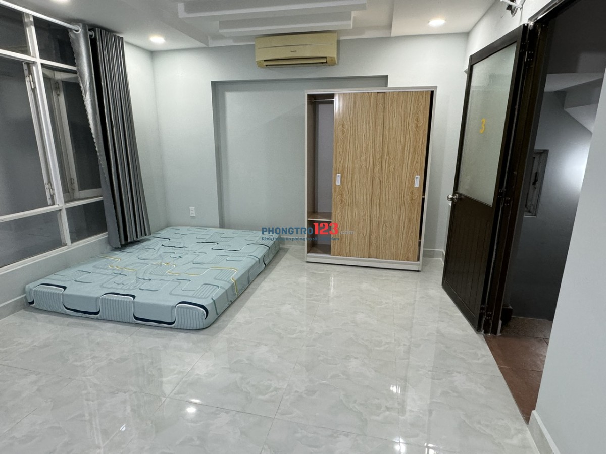 Phòng gần công viên Lê Văn Tám, đủ tiện nghi, thoáng