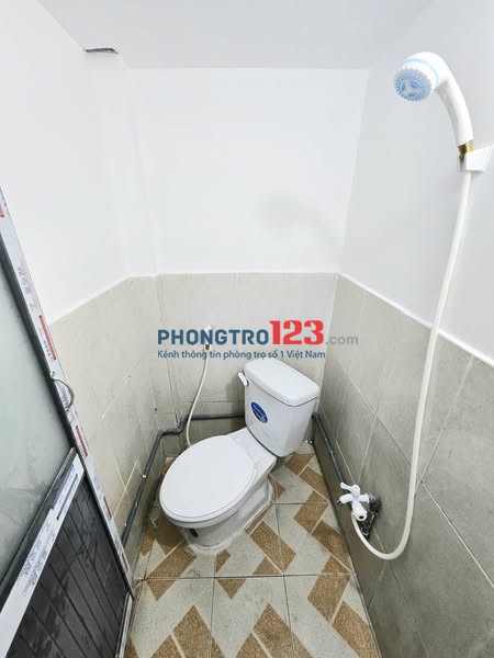 Phòng Gác Cao, Sạch sẽ, Giờ Tự Do, Ko Chủ Gần Cầu Linh Xuân, Gần Làng Đại Học