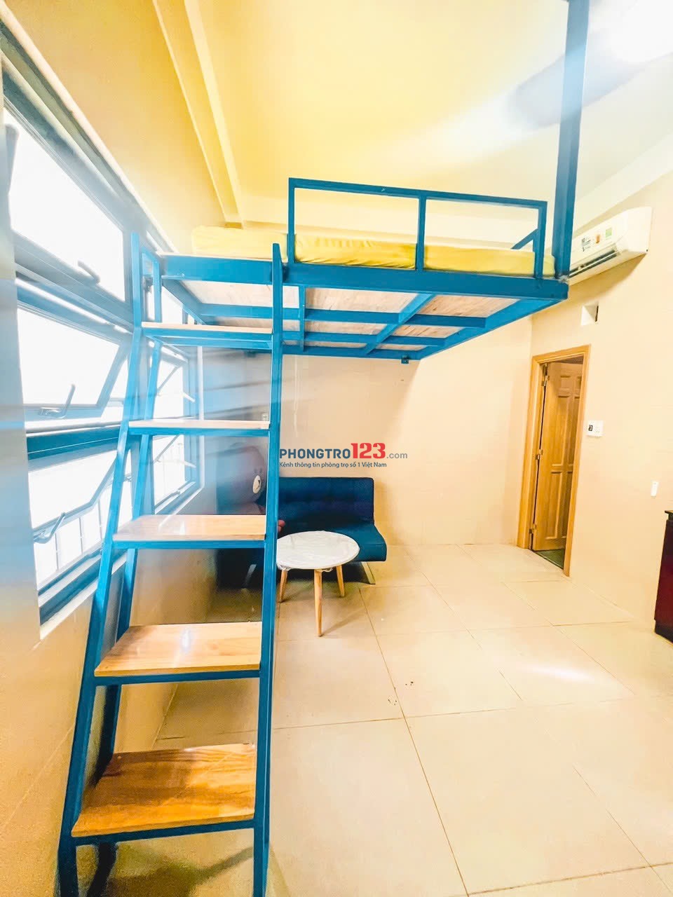 CÒN TRỐNG 2P SẴN NỘI THẤT CỬA SỔ BAN CÔNG NGAY CHỢ TÂN HƯƠNG GẦN ĐH VĂN HIẾN CÓ THANG MÁY