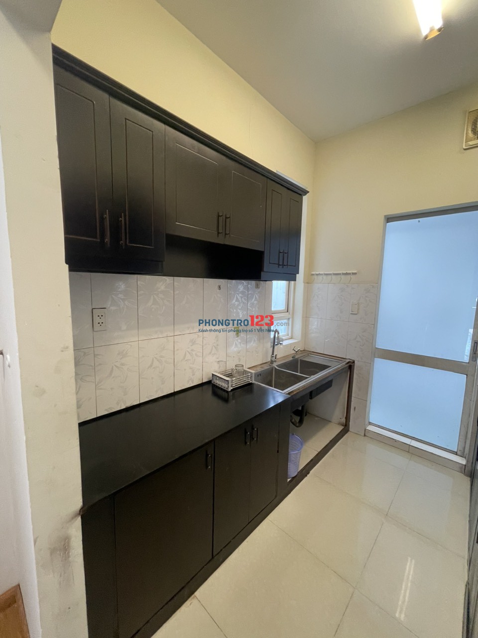Cho thuê phòng full balcon khu Trung Sơn (chung cư Hồng Lĩnh)