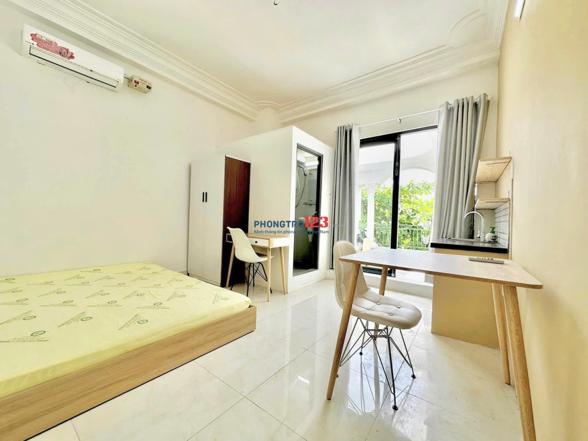 Phòng trọ full nội thất có ban công lớn ở Bùi Đình Tuý Bình thạnh gần ĐH Văn Lang cs2, chợ Bà Chiểu