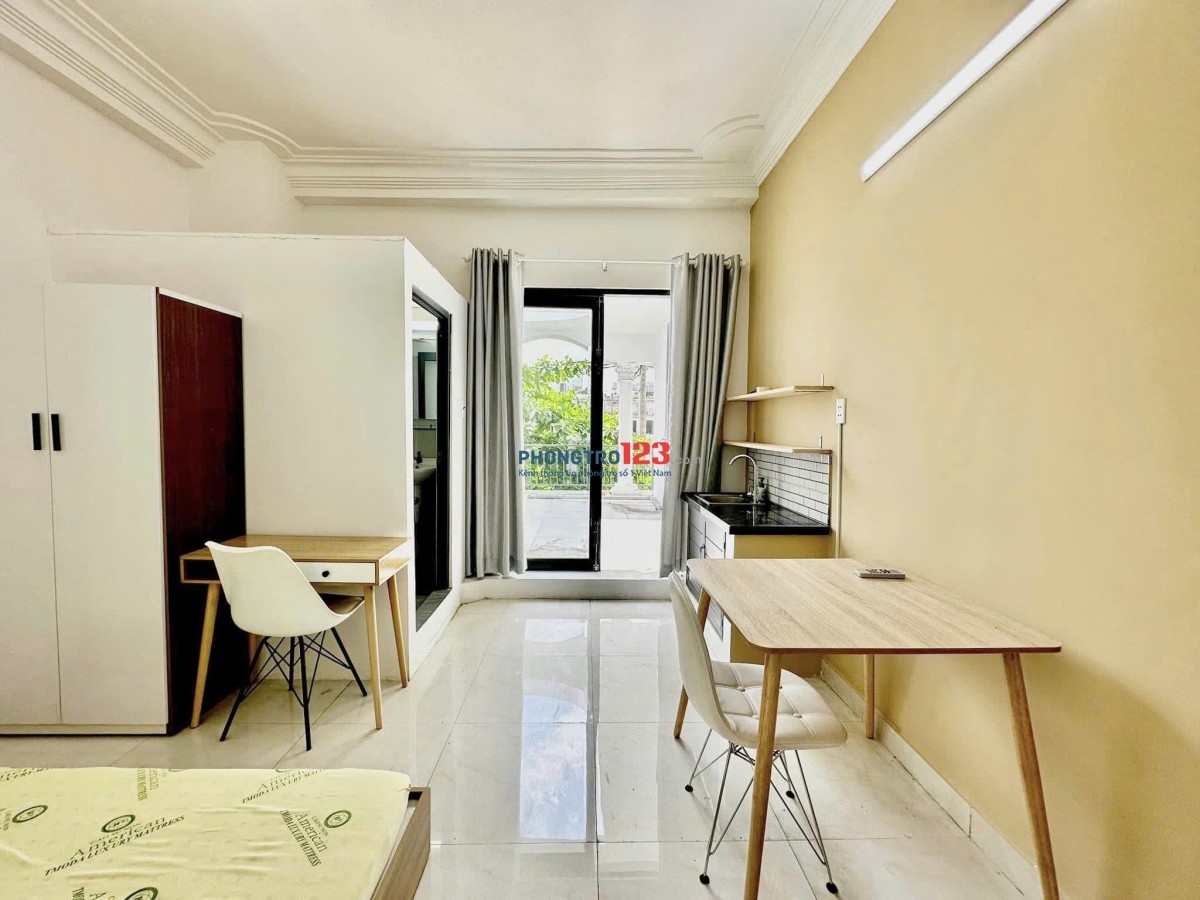 Phòng trọ full nội thất có ban công lớn ở Bùi Đình Tuý Bình thạnh gần ĐH Văn Lang cs2, chợ Bà Chiểu