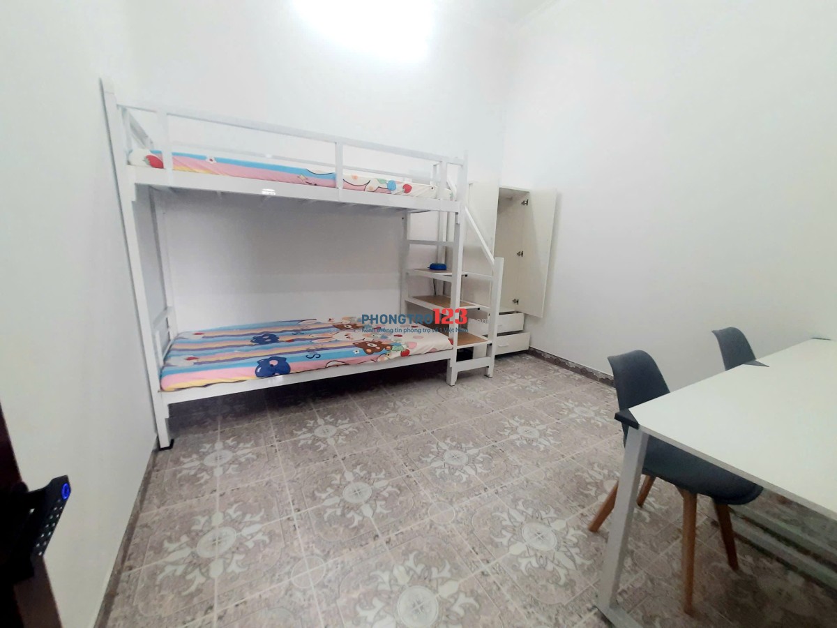 Phòng nữ cách ĐH SPKT & HUB 500m