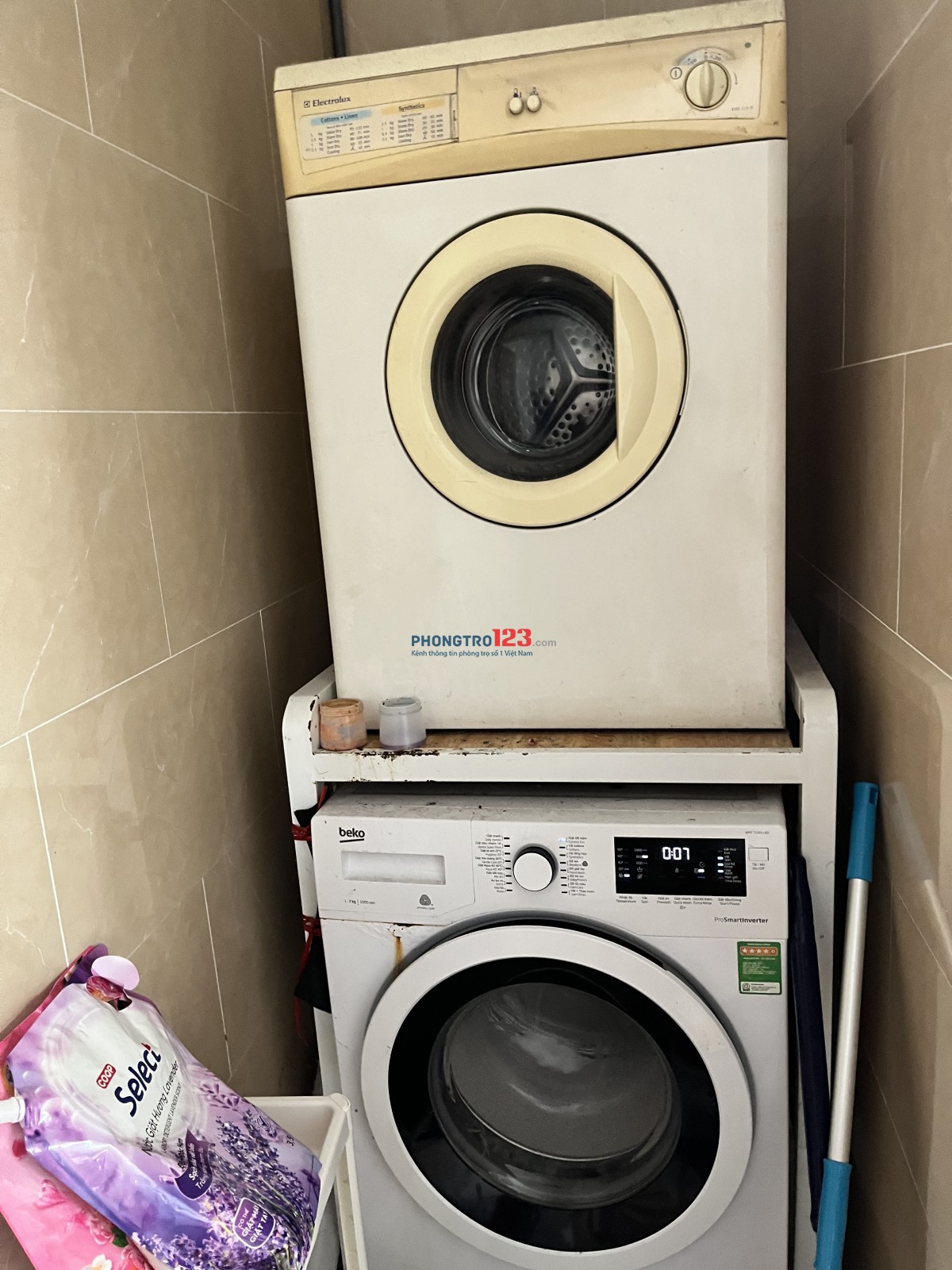 Cho thuê phòng trống trong cân hộ 2 pn có sân vườn 3 trieu