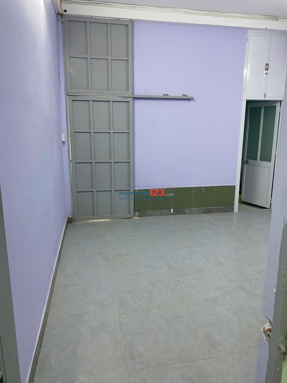 Cho thuê phòng rộng 40m2 có phòng ngủ bếp bếp phòng ăn, sát công viên phú nhuận