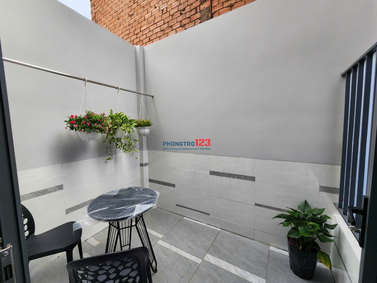 Căn hộ duplex full nội thất, an ninh, cách The Flemington 500m. Phù hợp cho 2 người ở, có sân riêng