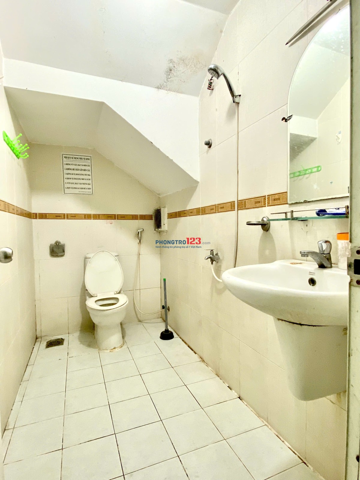 NEW - Phòng gác sạch sẽ, cửa sổ, Ngay Công Viên Gia Định 800M
