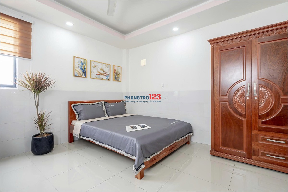 Phòng full nt ngay Hoàng Diệu 2