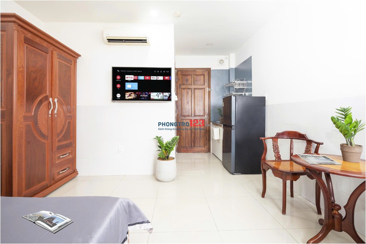 Phòng full nt ngay Hoàng Diệu 2