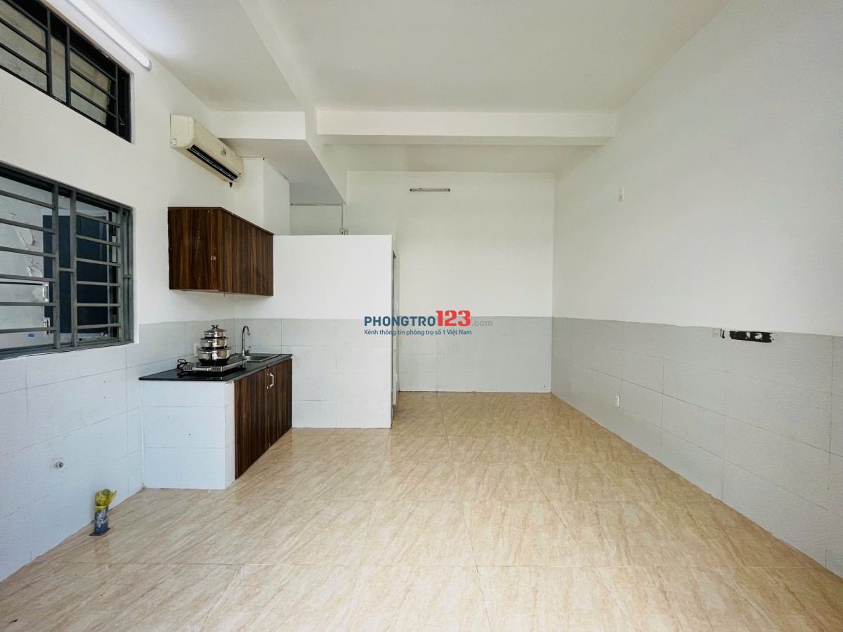NGUYÊN CĂN TẦNG TRỆT FULL NT NGAY DƯƠNG QUẢNG HÀM