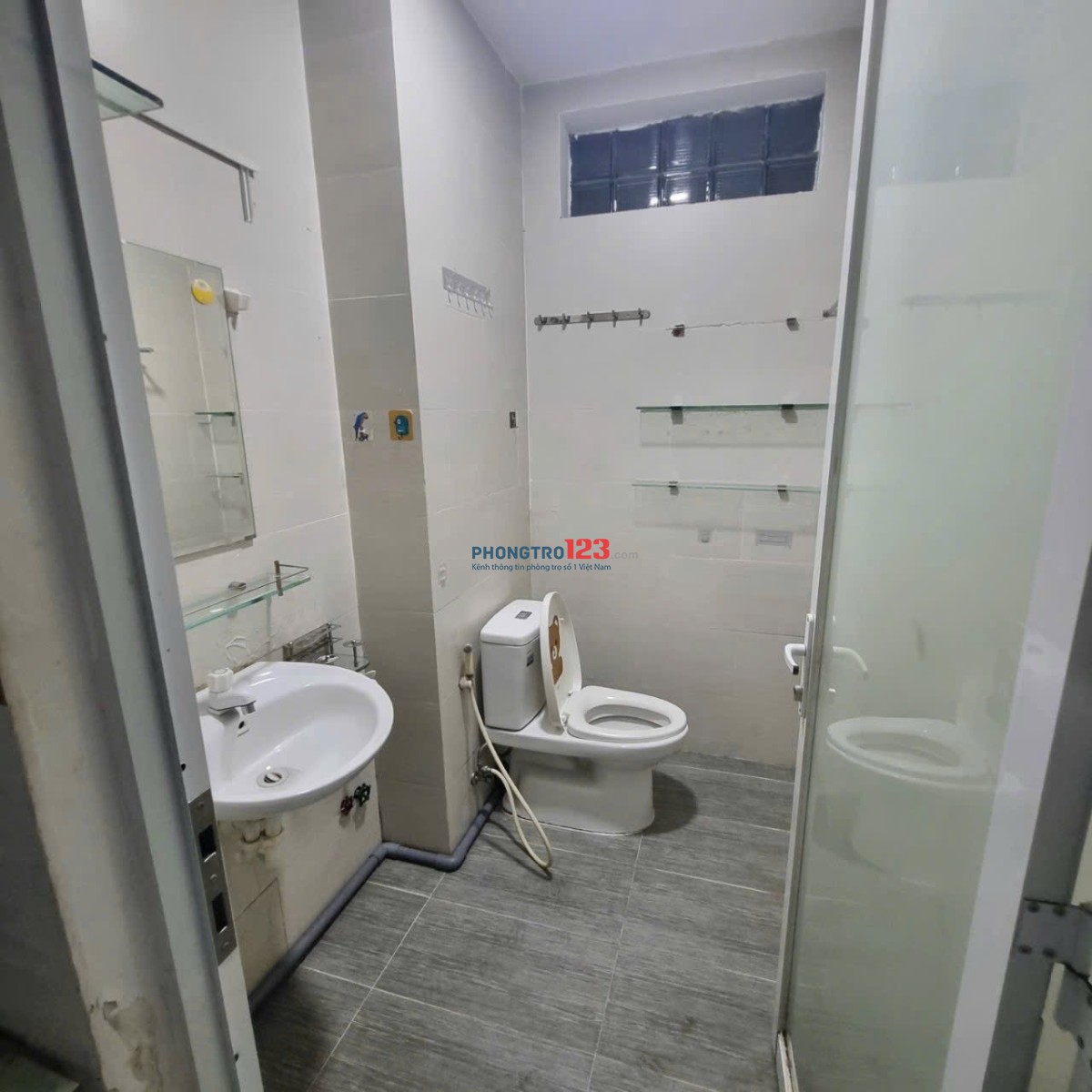 CHO THUÊ KIOT CHỈ 4TR/THÁNG – CÓ GÁC Ở LẠI – HẺM THÔNG GÒ DẦU, TÂN PHÚ