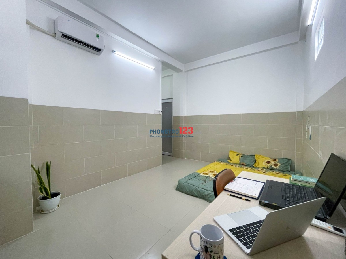 Phòng trọ giá rẻ 27m2 ngay trung tâm quận Bình Thạnh