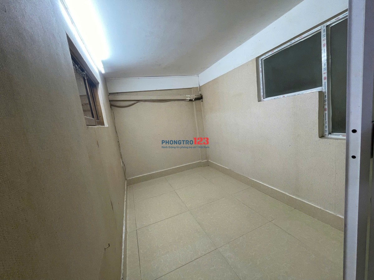 Cho thuê căn hộ 99,8m2 giá 9tr/tháng tại quận 5