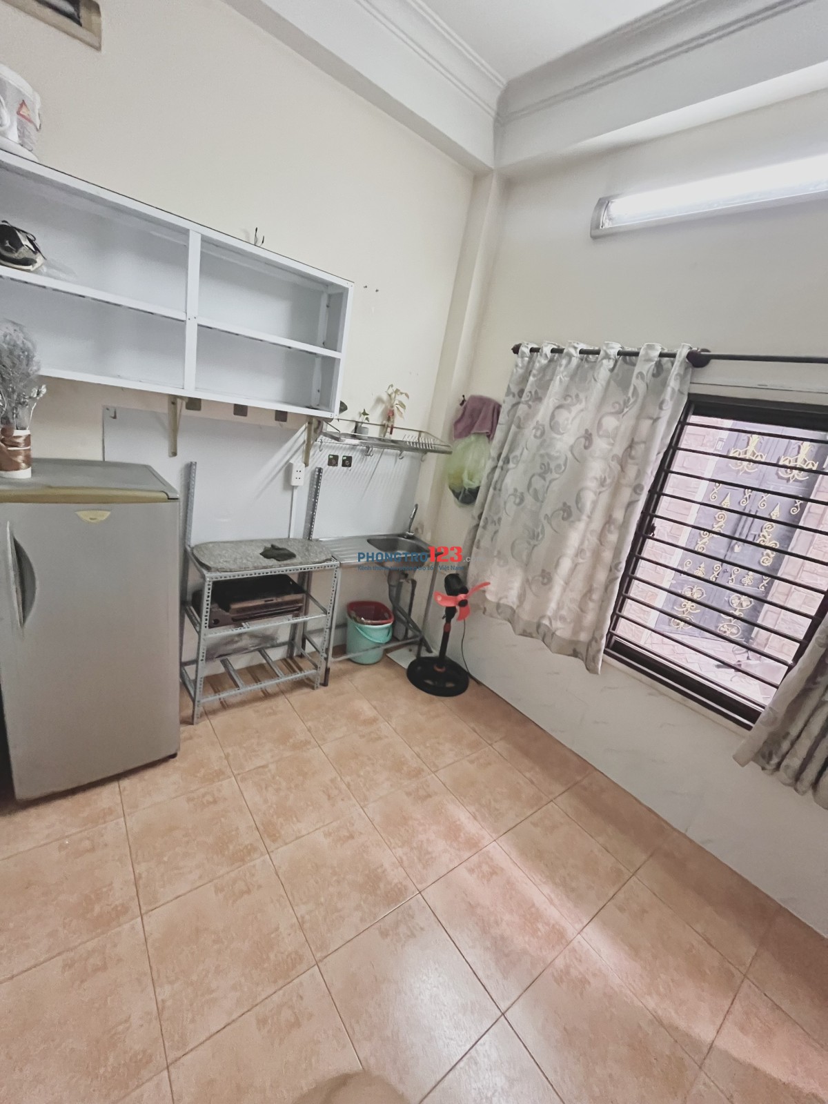 CHÍNH CHỦ CHO THUÊ - ƯU ĐÃI TIỀN PHÒNG THUÊ TRONG T8, 410 Lê Quang Định, nội thất cơ bản