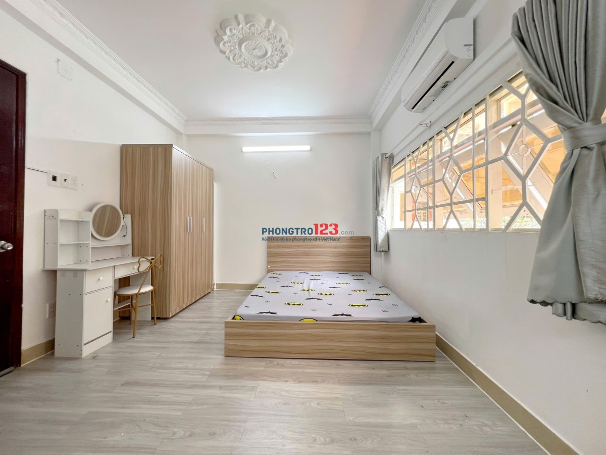 Cho thuê phòng trọ Quận 10, đường 3/2, có ban công, gần ĐH Sư Phạm – Huflit