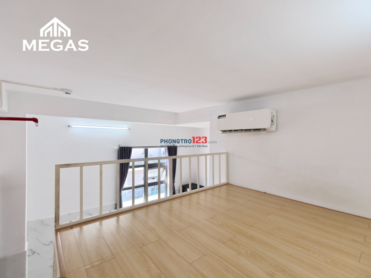 Duplex cửa sổ trời bao thoáng, ở 3 - 4 người vô tư, đi qua Rmit, TDTU chỉ 5 - 7p đi xe