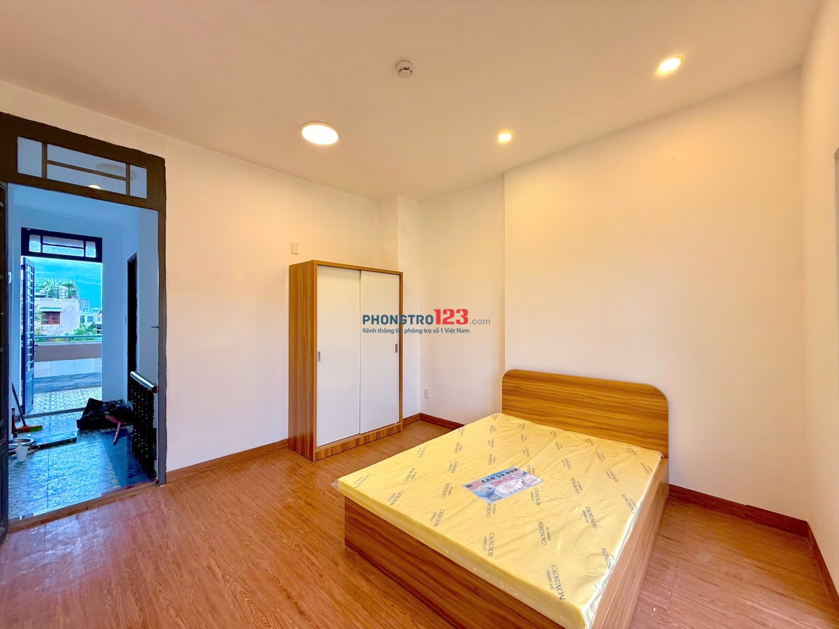CHO THUÊ PHÒNG TRỌ 30m2- BAN CÔNG RỘNG THOÁNG FULL NT ĐẶNG THUỲ TRÂM GẦN ĐH VĂN LANG CS 2,3
