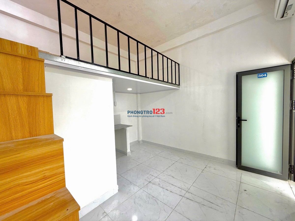 Cho thuê Duplex siêu rộng cực rẻ ngay chân Cầu Kiệu, cách Quận 1 chỉ 5 bước chân