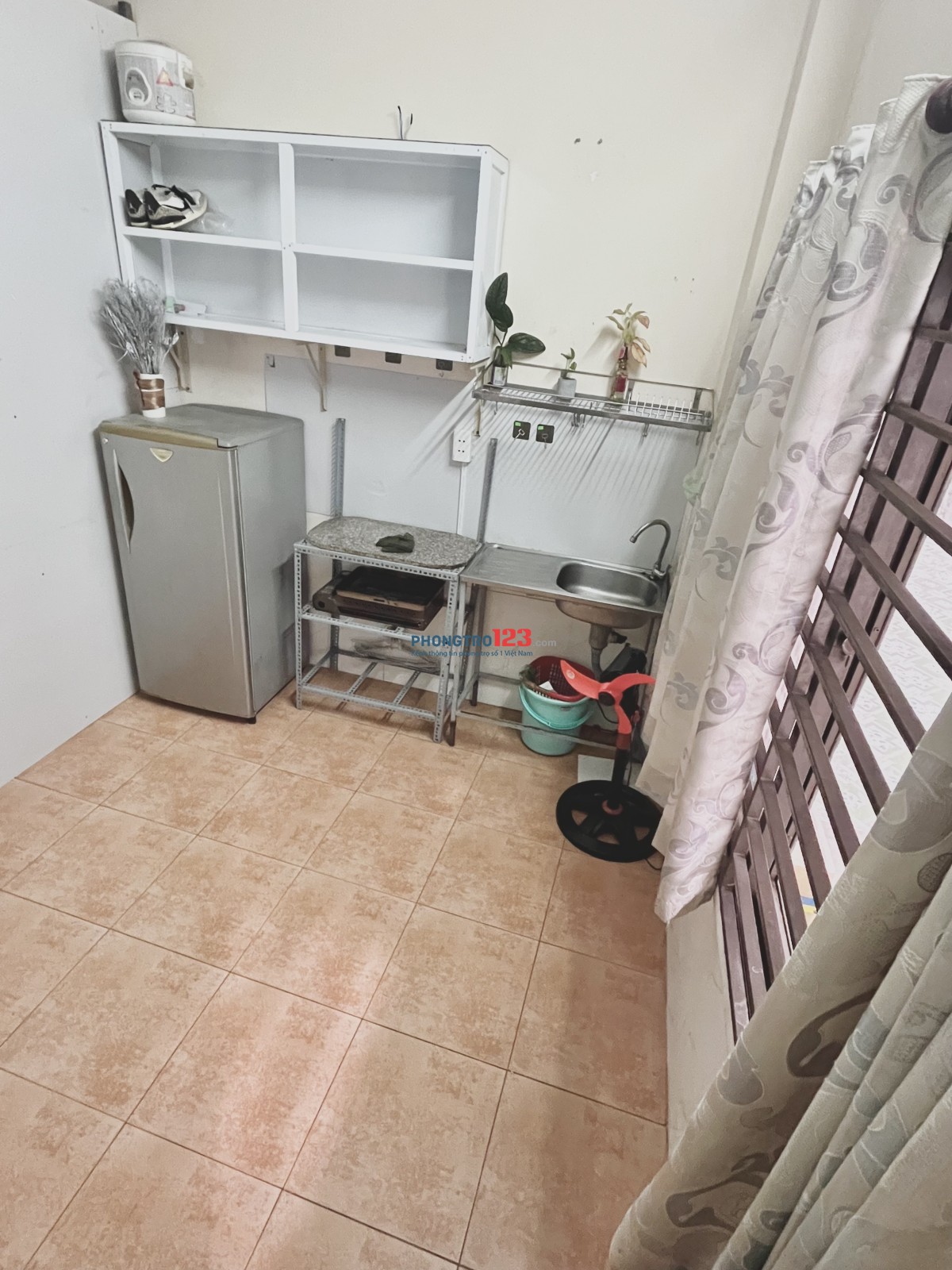 Cho thuê phòng trọ có cửa sổ thoáng mát tại 410 lê quang định bình thạnh