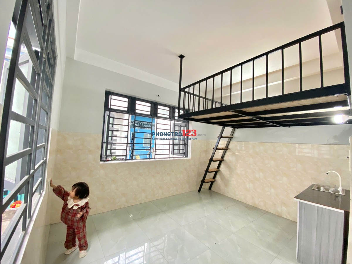 TRỐNG LẠI PHÒNG CÓ CỬA SỔ SẴN MÁY LẠNH, TỦ ĐỒ NGAY TÂN SƠN NHÌ - LÊ ĐÌNH THÁM