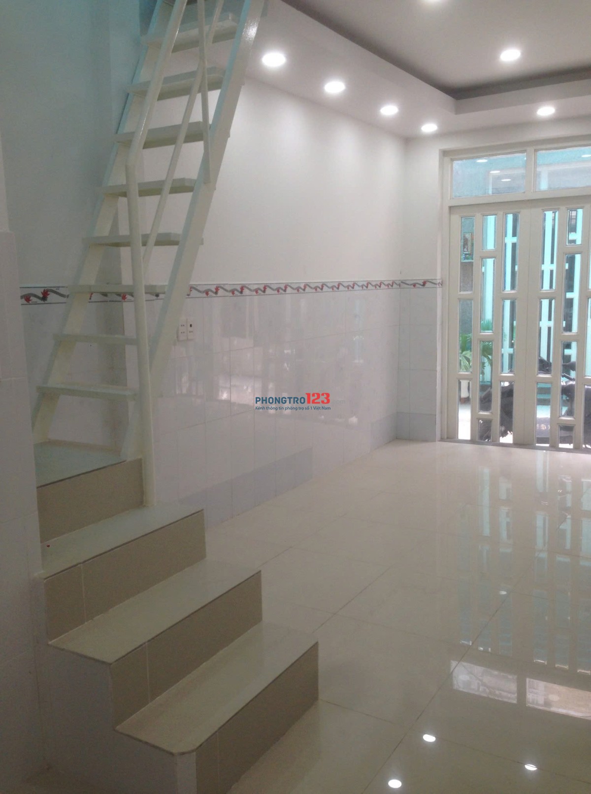 cho thuê nhà nguyên căn đoạn ngã tư nguyễn xí - nơ trang long 50m2
