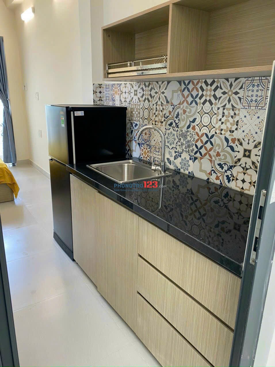 PHÒNG TRỌ FULL NỘI THẤT CỬA SỔ VÀ BAN CÔNG LỚN Ở BÌNH THẠNH GẦN ĐẠI HỌC VĂN LANG - LH: 0932985900
