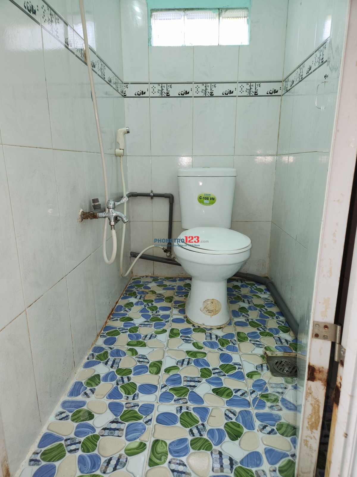 Chính chủ cho thuê phòng 20m2,Tân Hòa Đông, P14, Q6. Giá : 2,5triệu. LH : 0918410614.