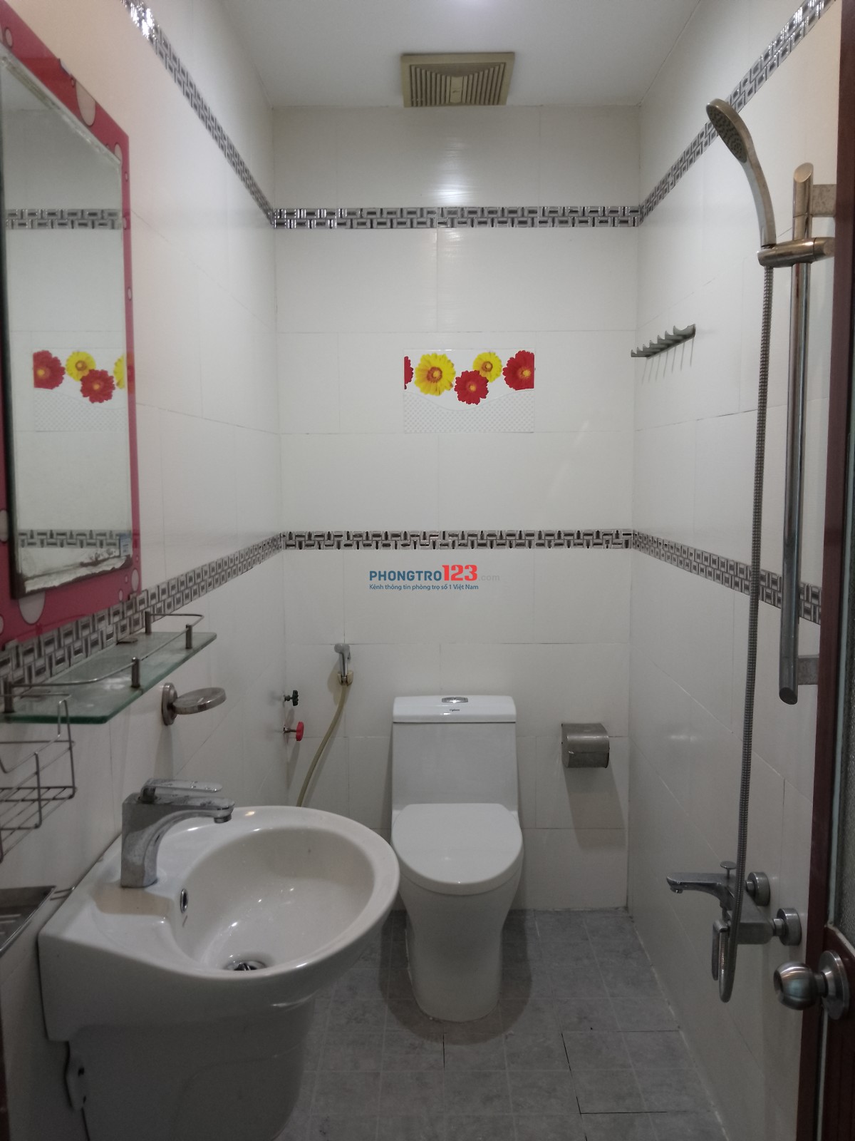 Cho Thuê Nhà Nguyên Căn 3 Tầng + Sân Thượng, Đường Nguyễn Tuyển, Hẻm Ô Tô, Khu Văn Hóa Dân Trí Cao