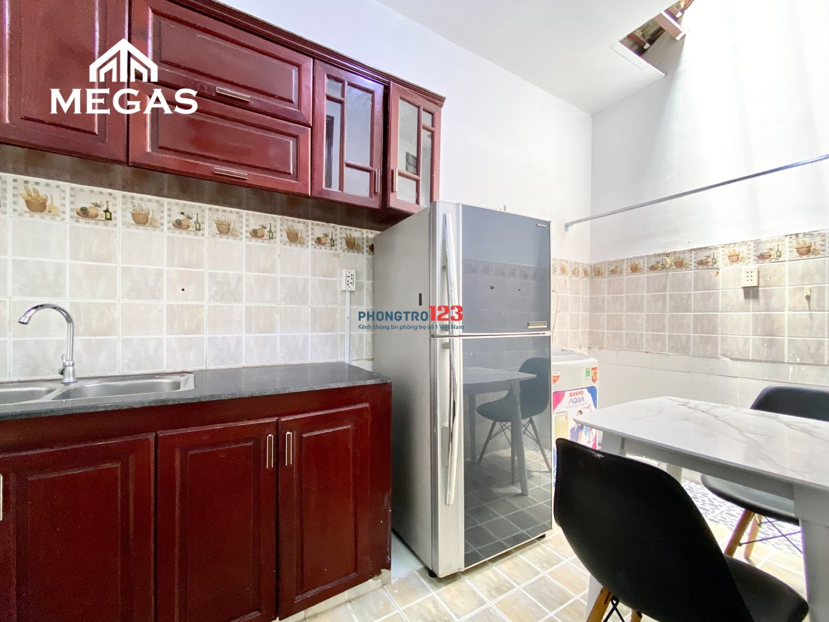 STUDIO BAN CÔNG ĐÓN NẮNG TRỜI BAO CHILL - FULL NỘI THẤT - NẰM NGAY CON ĐƯỜNG ĂN UỐNG QUẬN 7