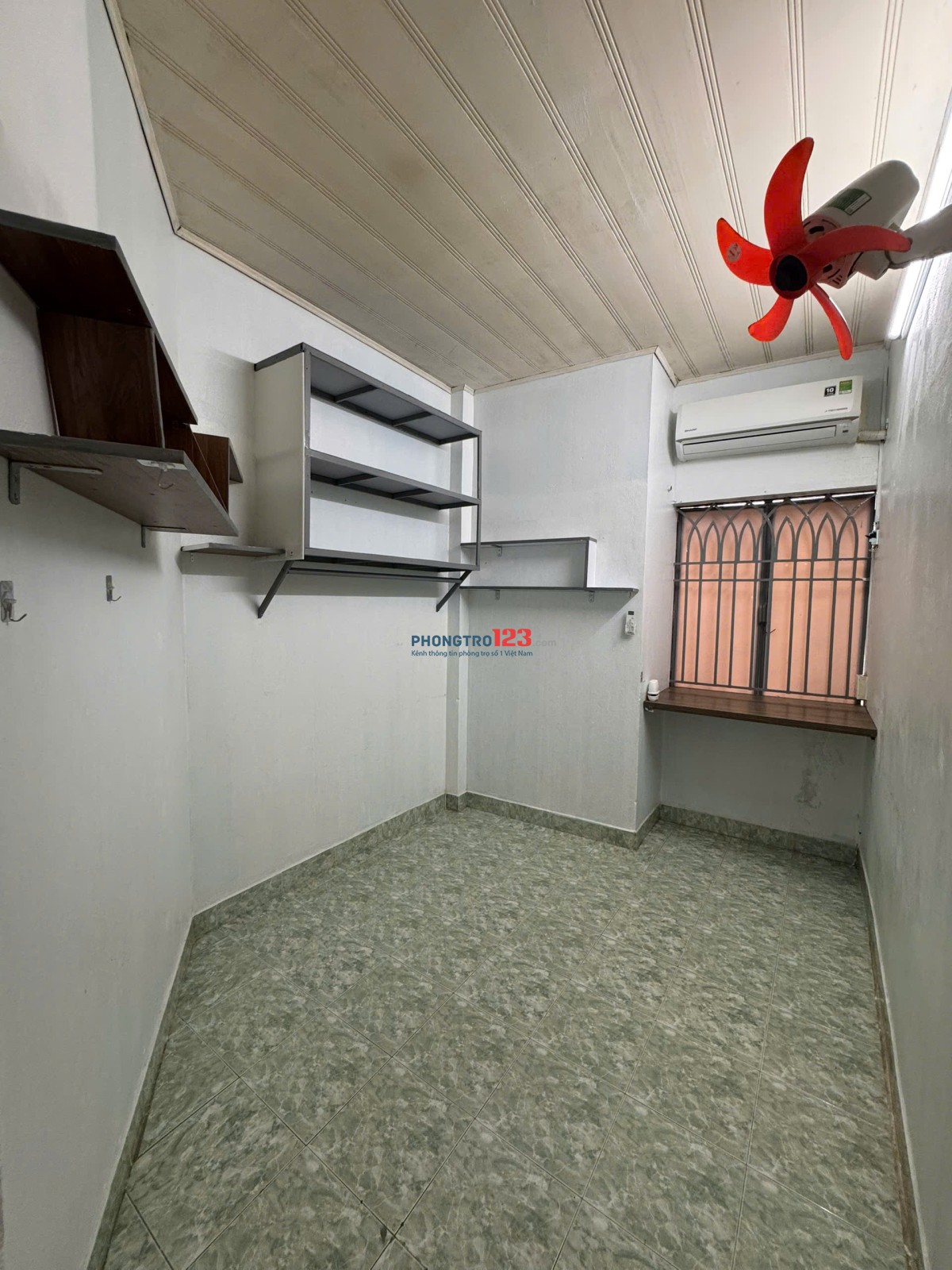 CHÍNH CHỦ CHO THUÊ, Phòng 30m2, 1 trệt 1 lầu, 19/51 Lam Sơn, PN