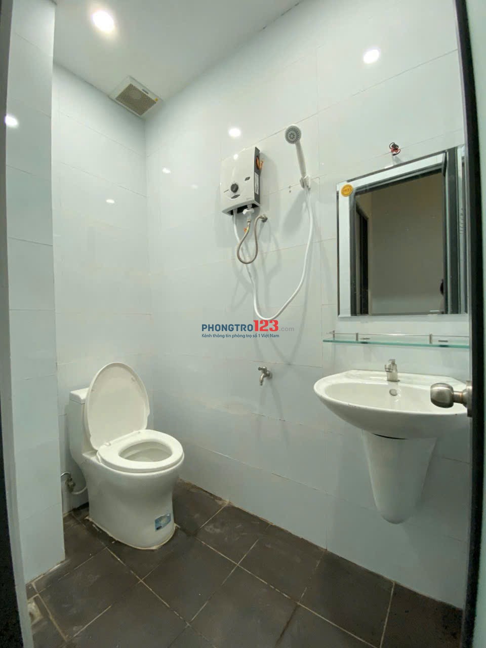 CĂN HỘ 1 phòng ngủ – FULL NỘI THẤT – TÁCH BẾP ngay sân bay Tân Sơn Nhất