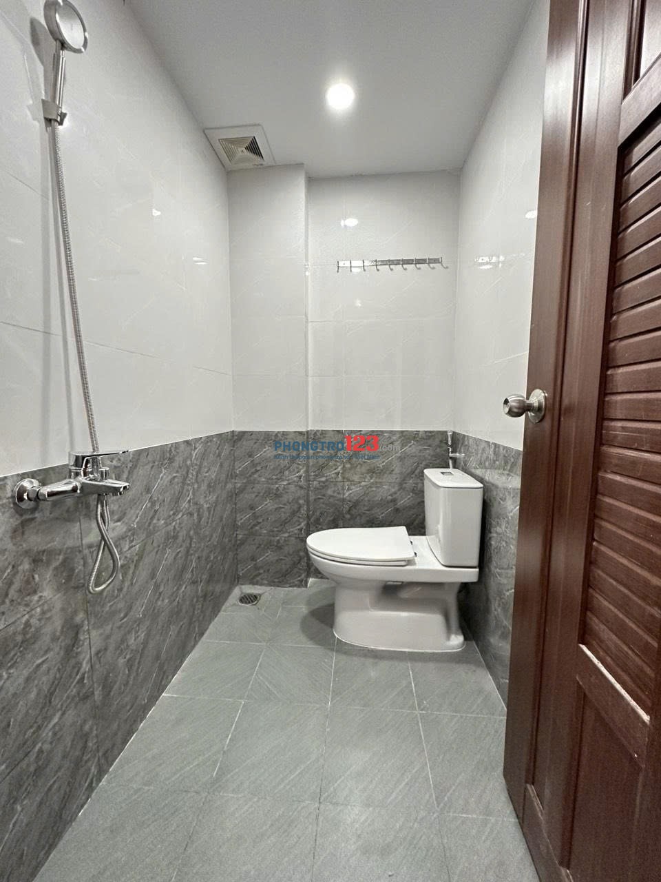 PHÒNG TRỌ CÓ GÁC CÓ BAN CÔNG GẦN TRƯỜNG ĐẠI HỌC CÔNG NGHIỆP
