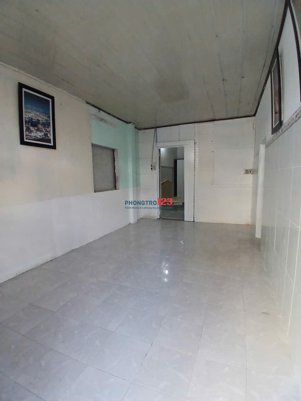 Cho thuê 2 căn hộ lầu 1 và 2 của nhà mặt tiền 608 Điện Biên Phủ, quận 10 (ngã 3 Nguyễn Thiện Thuật)