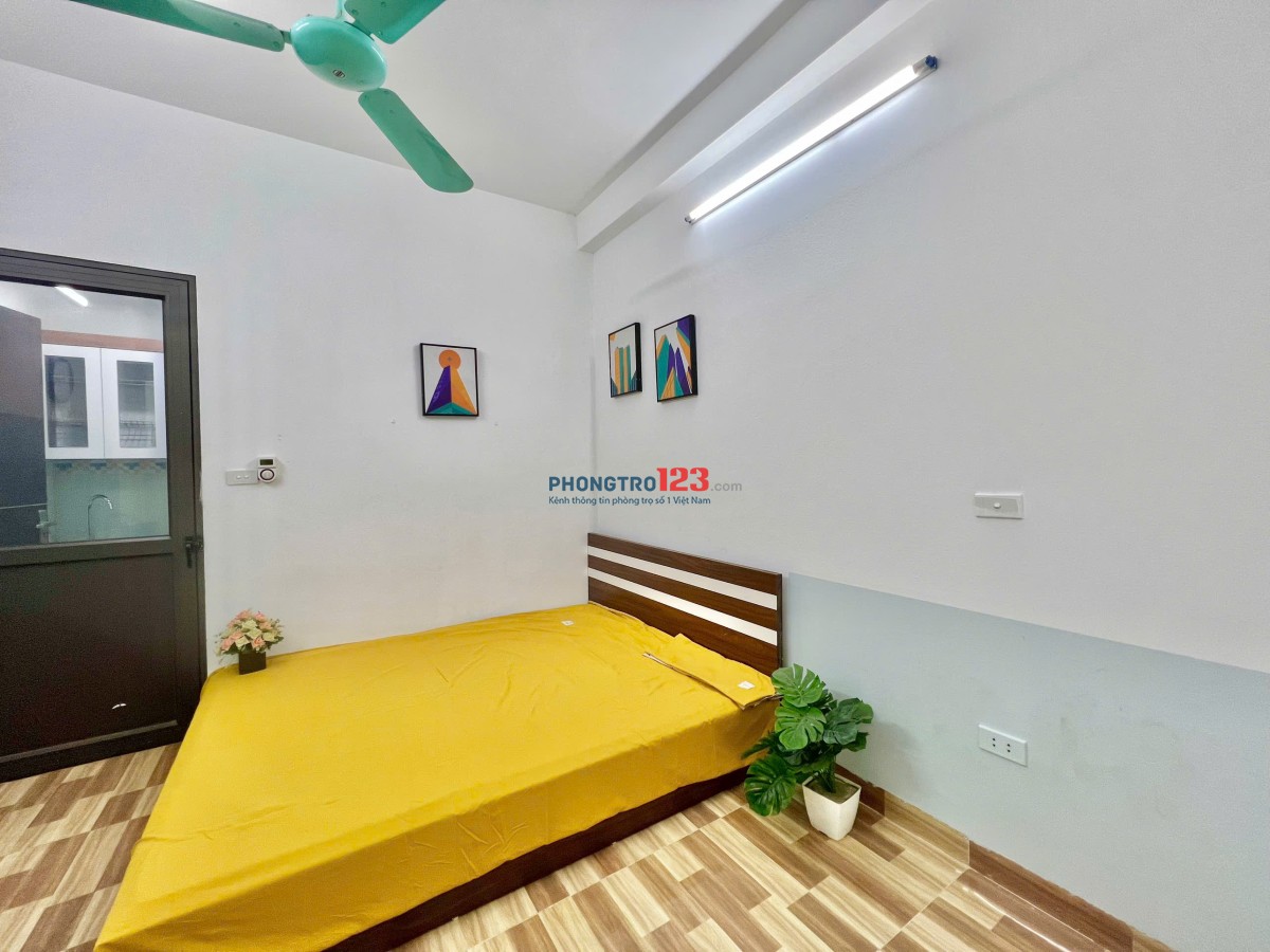 PHÒNG 1K1N GẦN CHỢ PHÙNG KHOANG - FULL ĐỒ / 35m2 / CÓ BAN CÔNG
