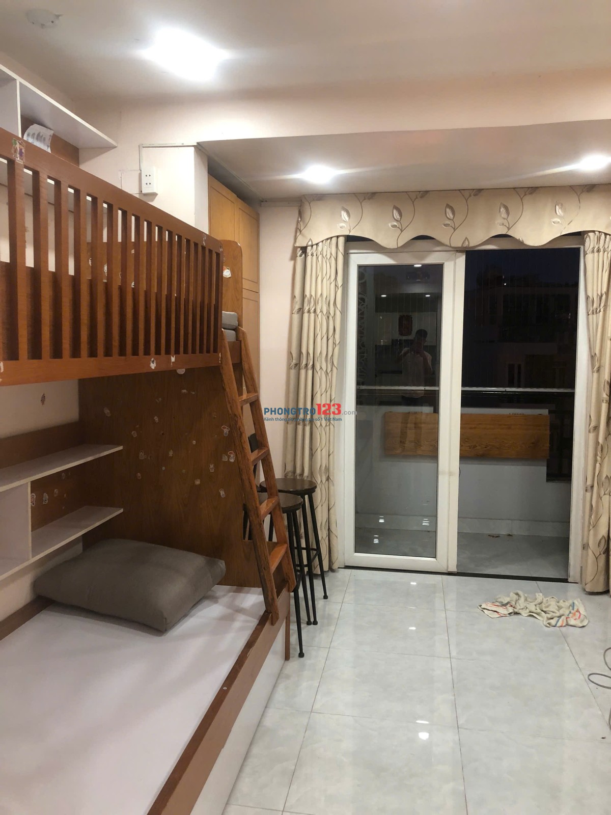 Cần cho thuê Căn Hộ Lakai Quận 5, Dt : 70 m2, 1PN, 2WC, Giá : 9 tr/th