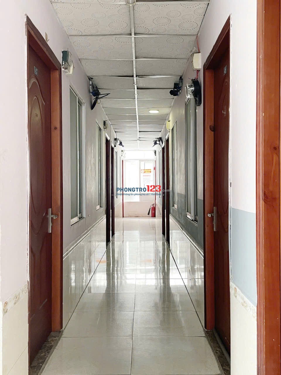 Cho thuê phòng có gác rộng, siêu thoáng gần ngay Ngã Tư Hàng Xanh, Hutech, UEF, FTU2, HIU