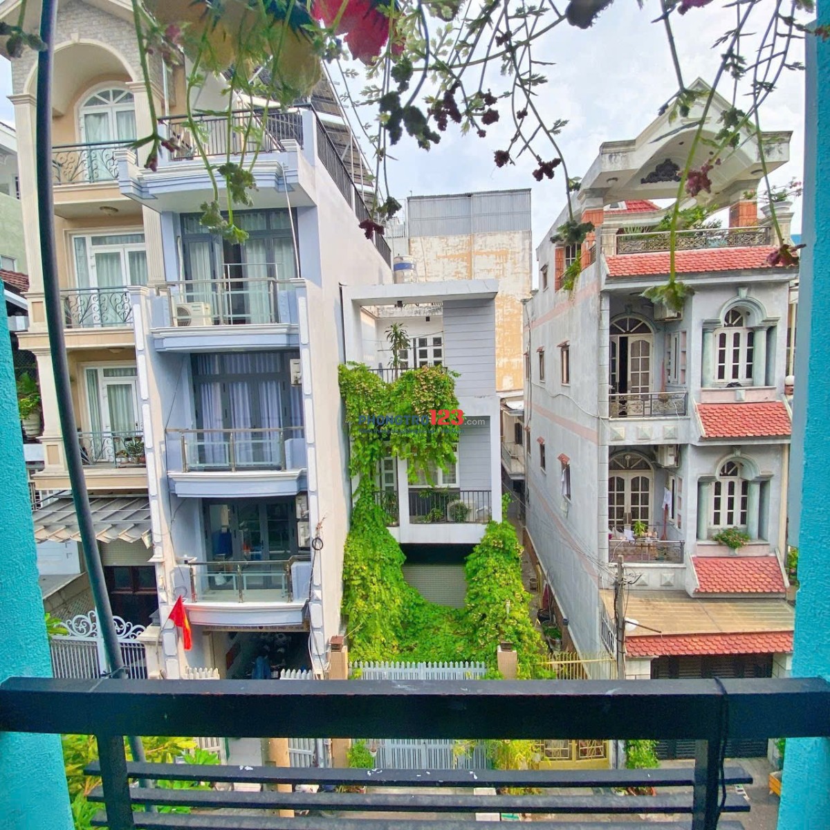 Cho thuê phòng trọ ban công đầy đủ nội thất