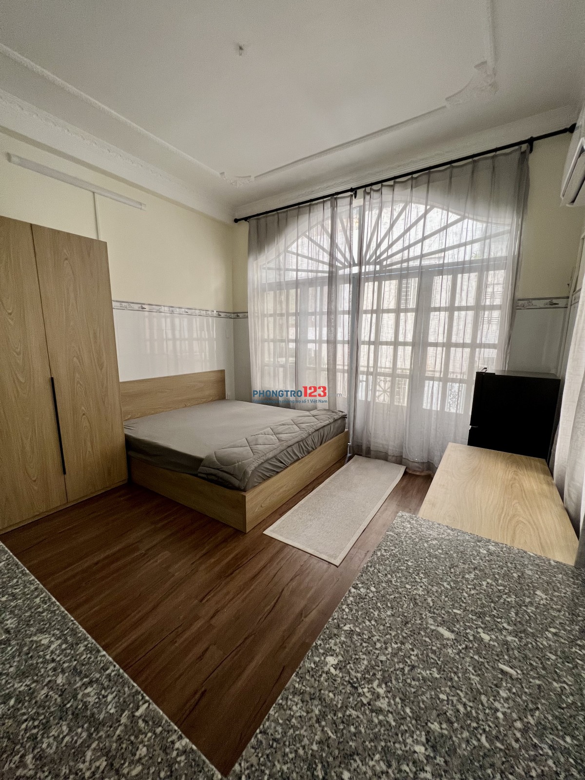 Phòng trọ 27m2 ban công rộng, đầy đủ tiện nghi giá 9tr tại Nam Kỳ Khởi Nghĩa, quận 3